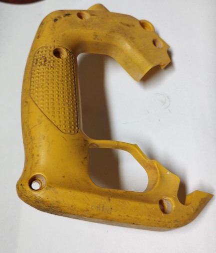 DEWALT DW368 389519-01 HANDLE COVER (USED)